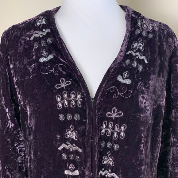 Vintage Purple Velvet Chico's Size 2 US L  Embroidered Blazer Jacket  Holiday - Picture 2 of 10